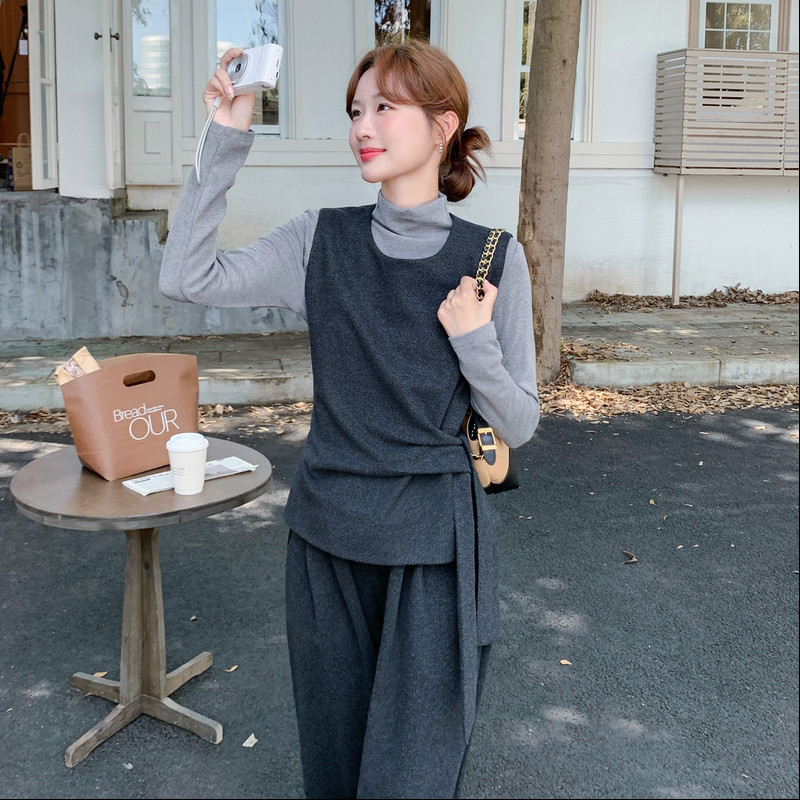 法式减龄优雅背心打底衫阔腿裤套装女春秋ootd穿搭三件套流行爆款图片