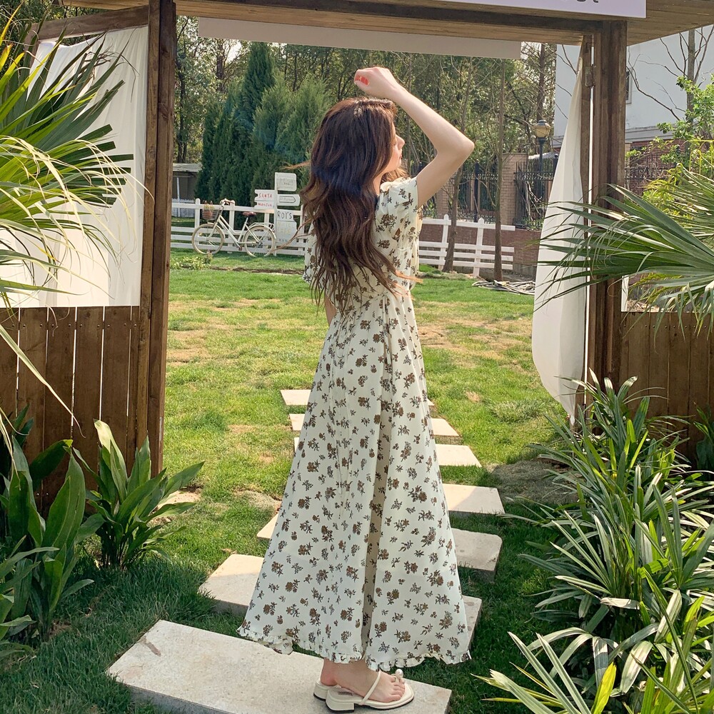 荡领法式高腰水墨碎花吊带连衣裙方领小清新长裙碎花显瘦气质时尚,女装连衣裙,2D036