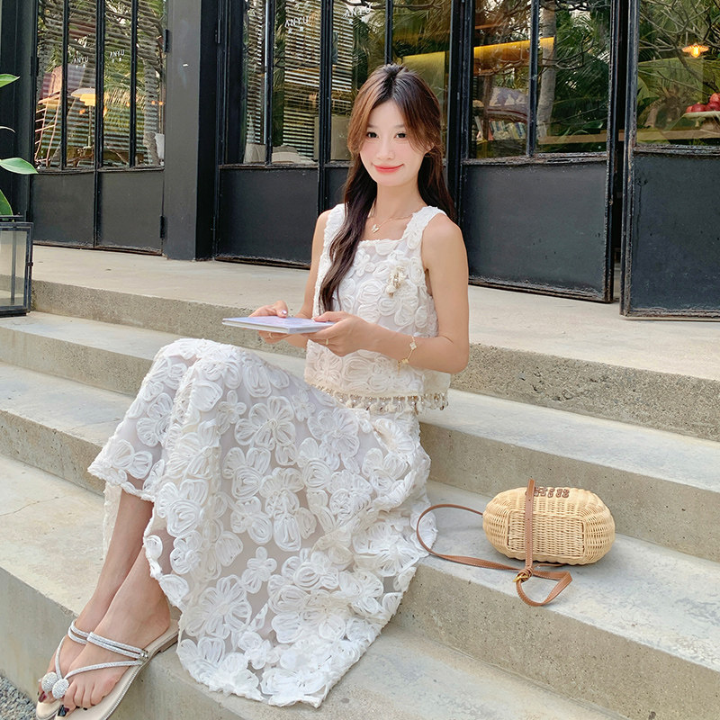 休闲显瘦套装裙女2025夏季新款法式方领流苏背心上衣半身裙两件套,女装套装/套裙,2C073