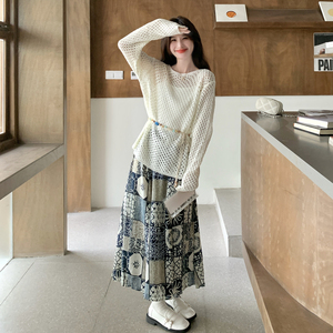 时髦感镂空罩衫吊带内搭复古印花半裙套装女2026秋松弛时尚三件套图片