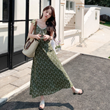 绿色森系碎花设计感连衣裙女2025夏季法式温柔度假风俏皮减龄长裙，女装连衣裙，2C212