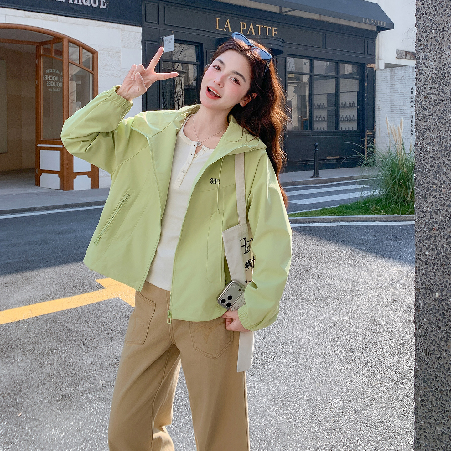 现货！现货！2026年春季新款时尚洋气减龄短款外套女,女装短外套,2C306