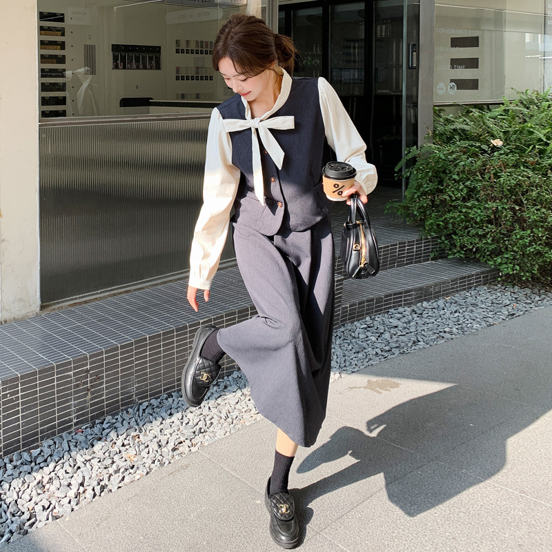 灰色法式温柔风假两件上衣套装裙女2025年春季新款半身长裙两件套图片