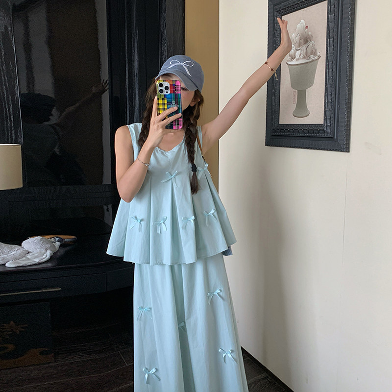 蓝色蝴蝶结无袖上衣套装夏女2025新款韩系设计感甜美半身裙两件套,女装套装/套裙,2C113