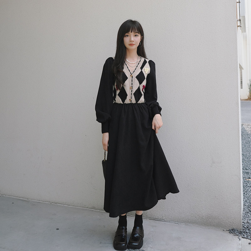 现货2025秋季新款针织拼接连衣裙2C053款号8812/P120/K168,女装连衣裙,2C053