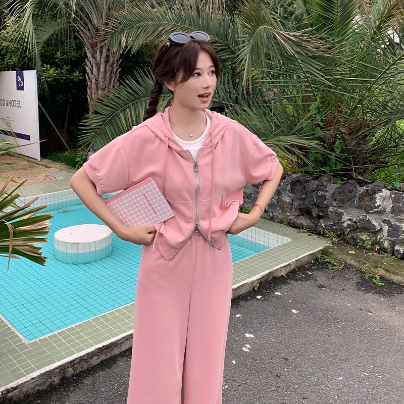 【新款现货】休闲时尚减龄粉色套装2C131-602-P135K188,女装套装/套裙,2C131