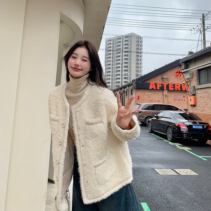 主推现货2025冬季小香风皮毛一体C022-9052-P190-K278,女装短外套,2C022