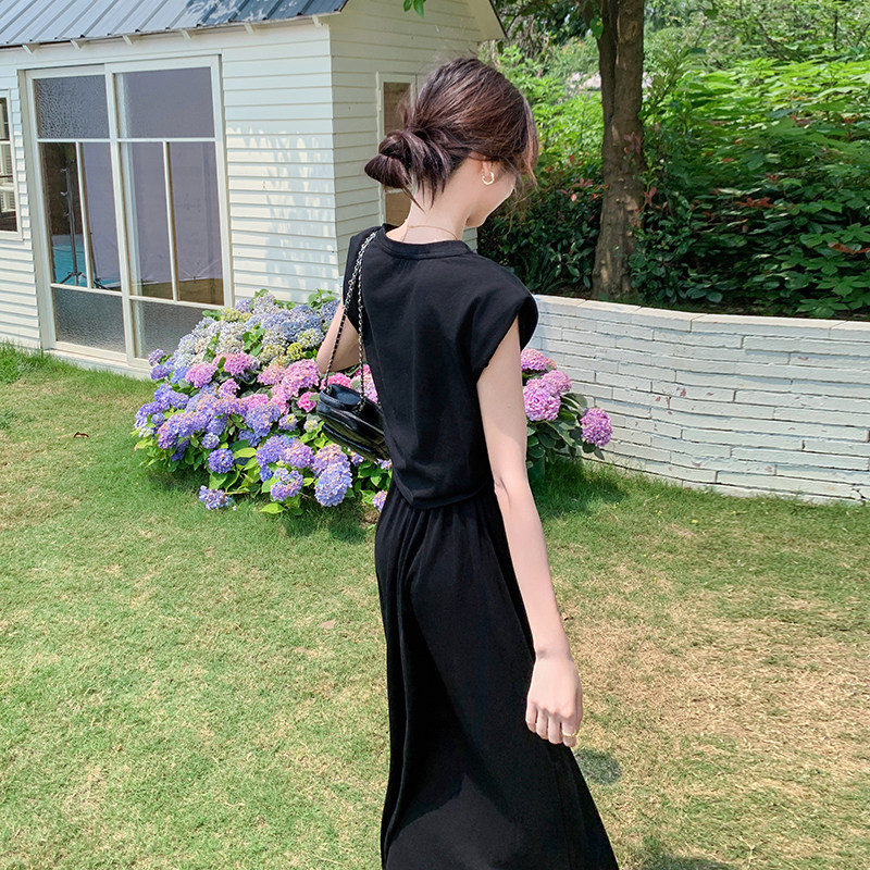 黑色炸街时尚套装裙女夏季新款韩版休闲字母印花T恤半身裙两件套,女装套装/套裙,2C098