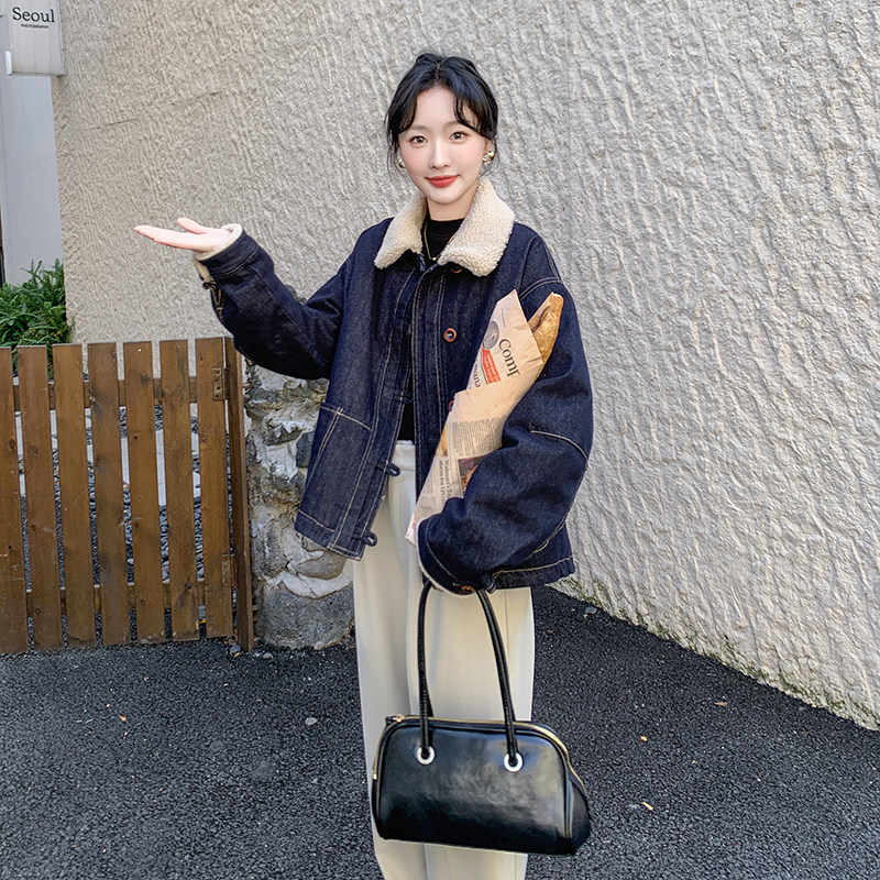 深蓝色羊羔毛领牛仔羽绒服新款女冬加绒加厚高级感90白鸭绒短外套,女装羽绒服,2C098