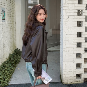 美式咖色针织连帽机车服短外套女春秋超火好看高级小众皮夹克上衣图片