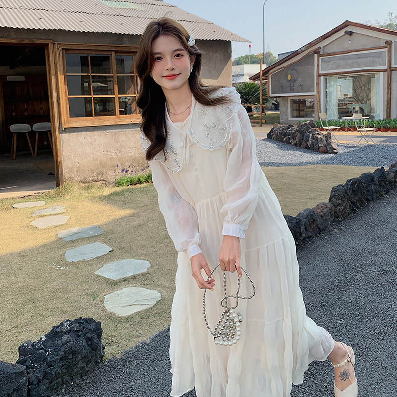 韩系氛围感穿搭超好看娃娃领白色连衣裙女春秋甜美森系宽松长裙仙,女装连衣裙,2C280