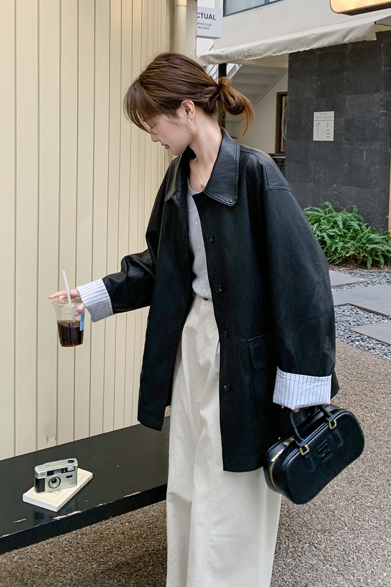 条纹拼接黑色皮衣外套女秋季2025新款高级感炸街酷飒风翻领pu夹克,女装皮衣,2C258