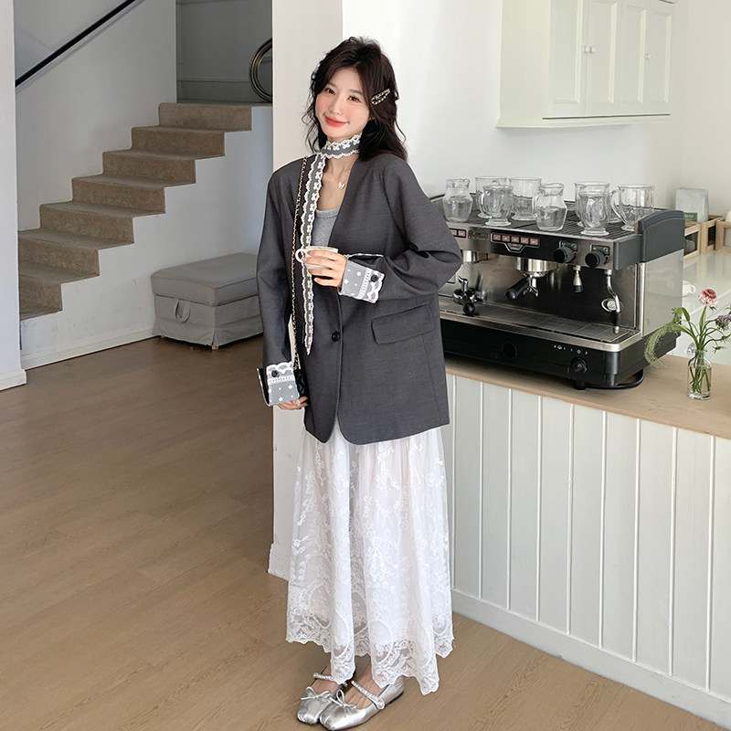 灰色轻熟风蕾丝拼接气质西服女秋季2025新款小个子显瘦小西装外套图片