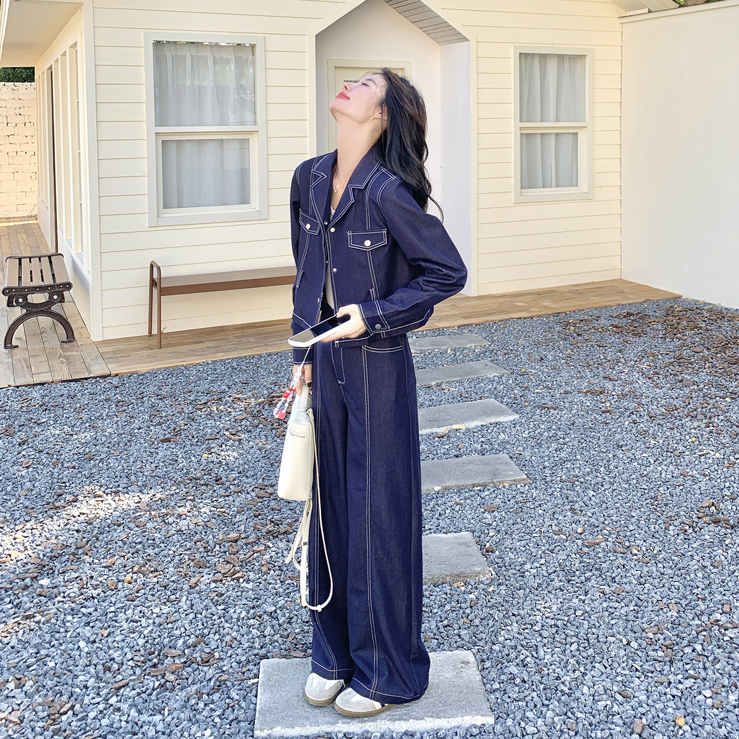 深蓝色时髦明线设计套装女秋季2025韩版设计感短外套阔腿裤两件套图片