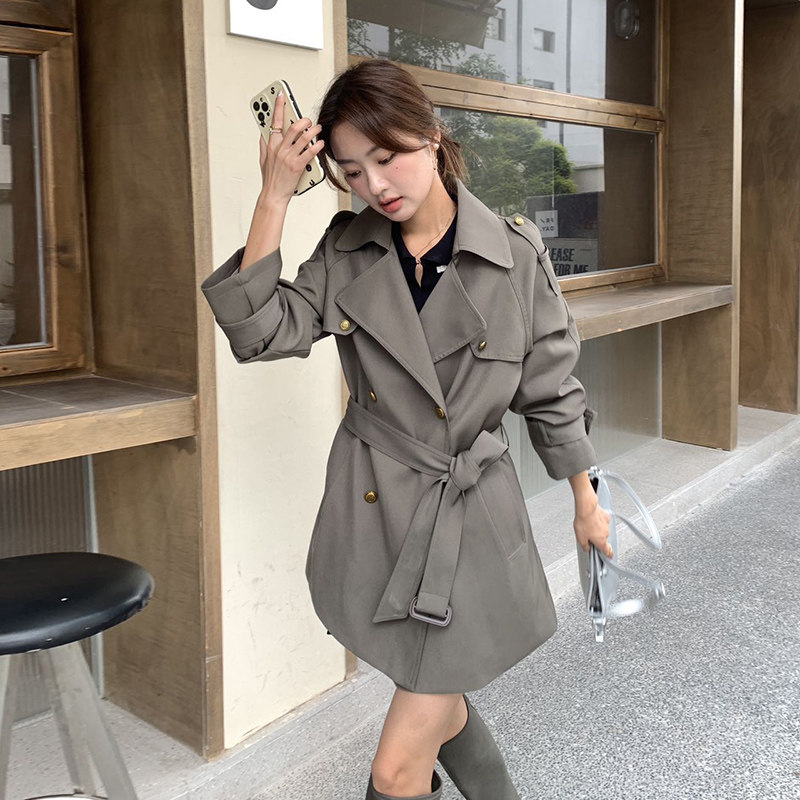 大货已出！秋新款短款风衣外套2C127-8819-P140-K198,女装风衣,2C127