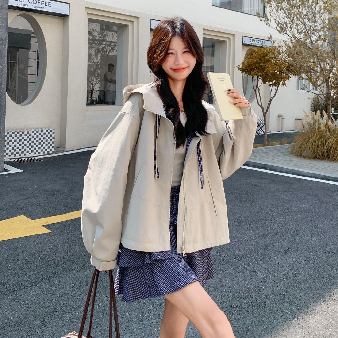 设计感格纹连帽抽绳短外套女2025年秋季新款甜酷气质工装休闲夹克,女装短外套,2C166
