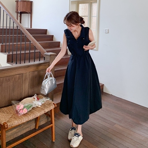 黑色轻熟风工装无袖连衣裙女2025夏季新款高级感收腰系带及踝长裙图片