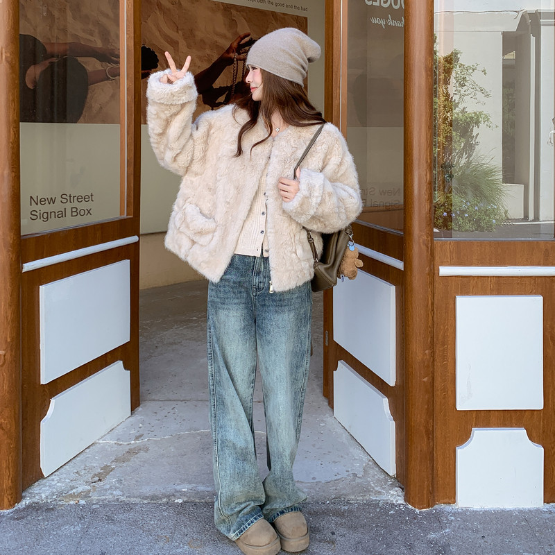 皮毛一体毛茸茸外套女2025冬季新款超好看设计感时尚保暖短款棉服,女装短外套,2C217