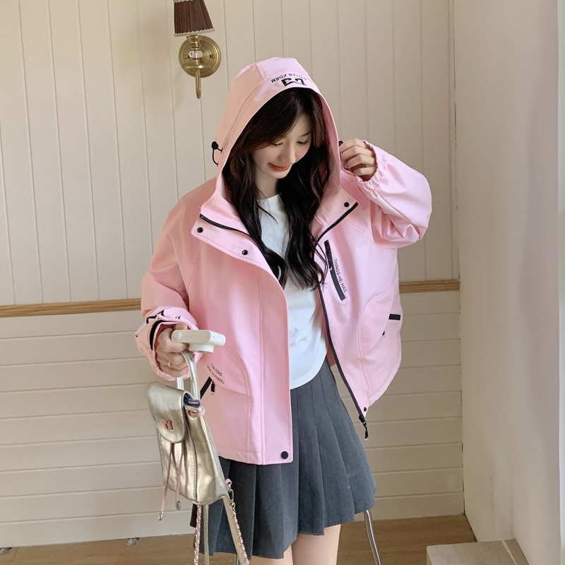 粉色工装冲锋衣外套女2025春季新款韩系超好看减龄小个子连帽夹克图片