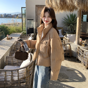 新款   小个子 短款羽绒服90白鸭绒图片
