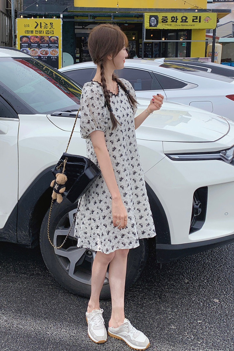韩系少女风碎花连衣裙女2025夏季新款泡泡袖高腰显瘦小个子a字裙,女装连衣裙,2C196