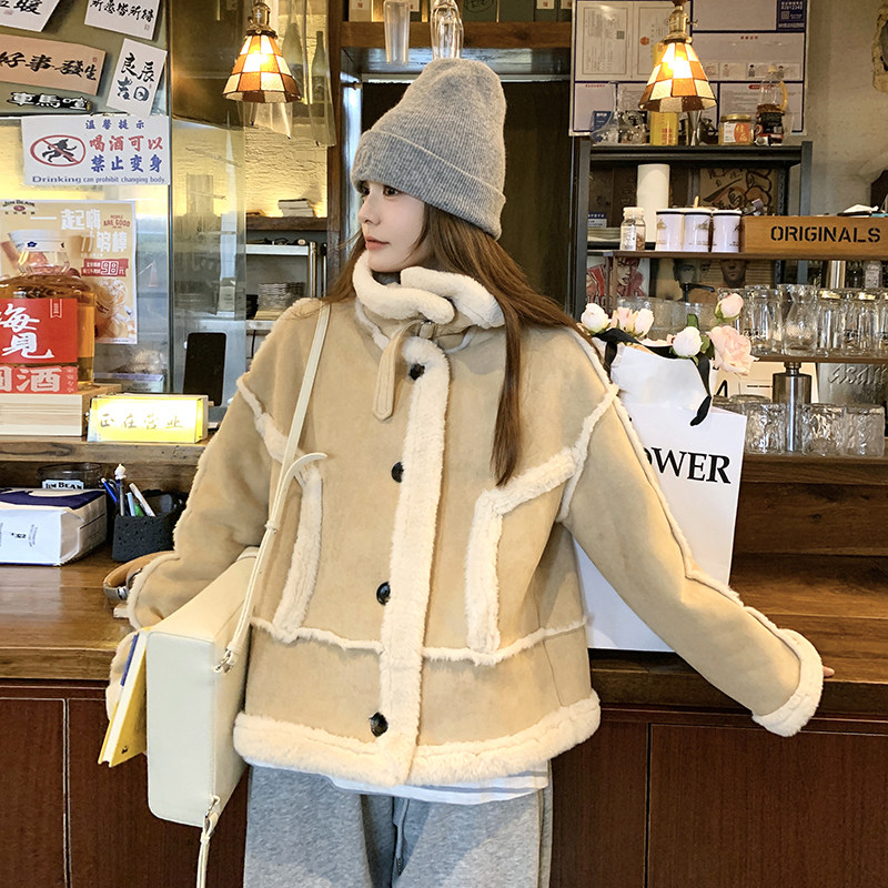新品浅黄色加厚皮毛一体外套7695-P195-K278,女装皮草,2C159