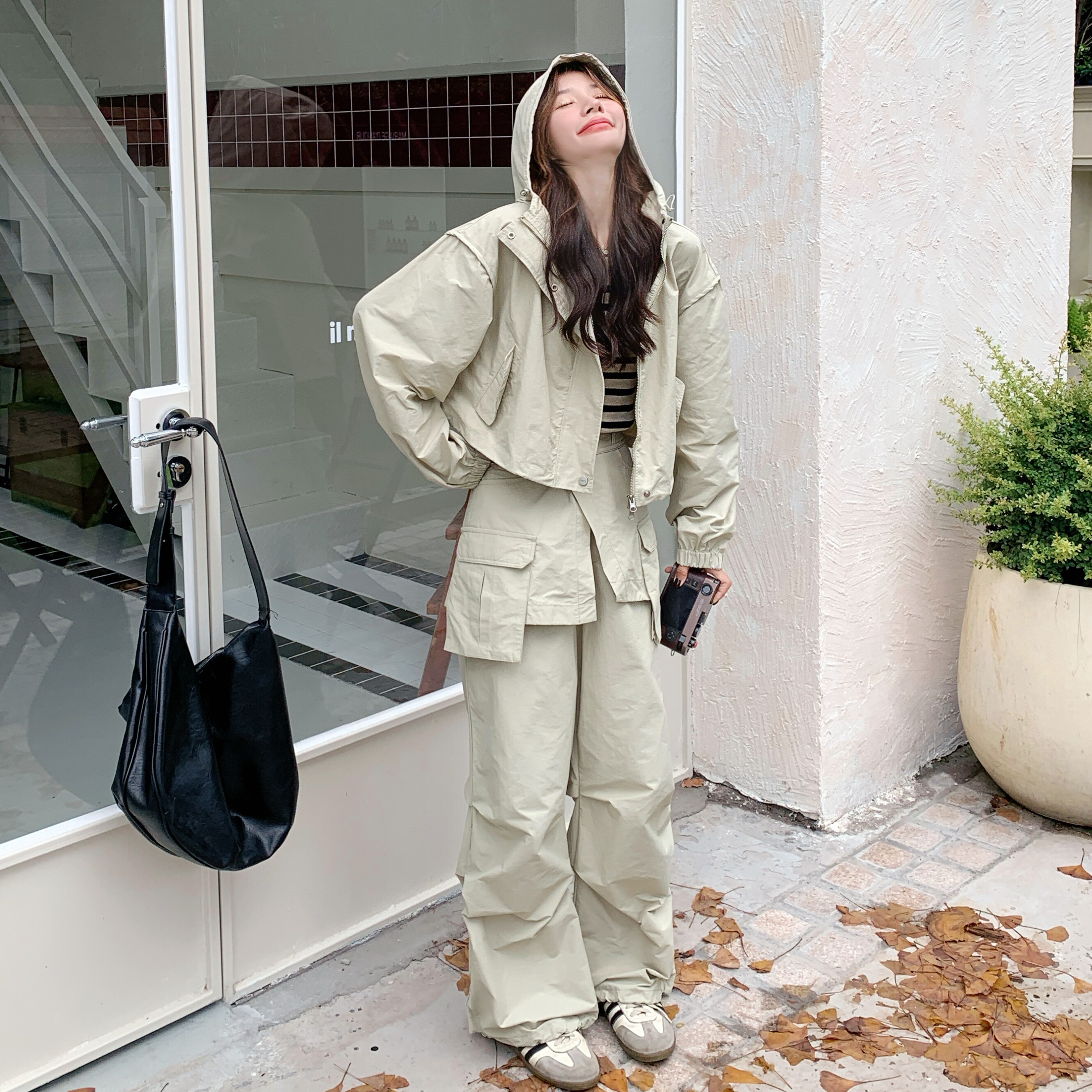 设计感酷飒拽姐工装套装女2025秋季新款连帽外套拼接阔腿裤两件套,女装套装/套裙,2C275