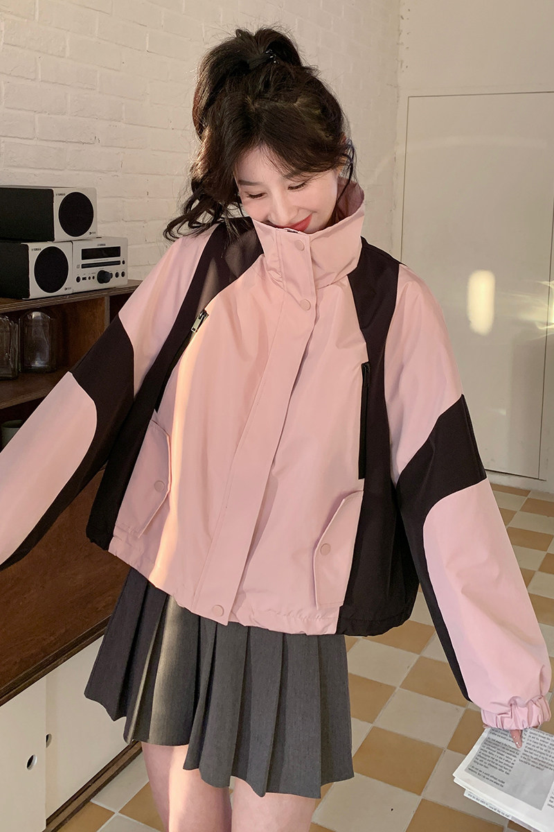 【2025早春现货】粉色连帽冲锋衣外套P135K188,女装短外套,2D045