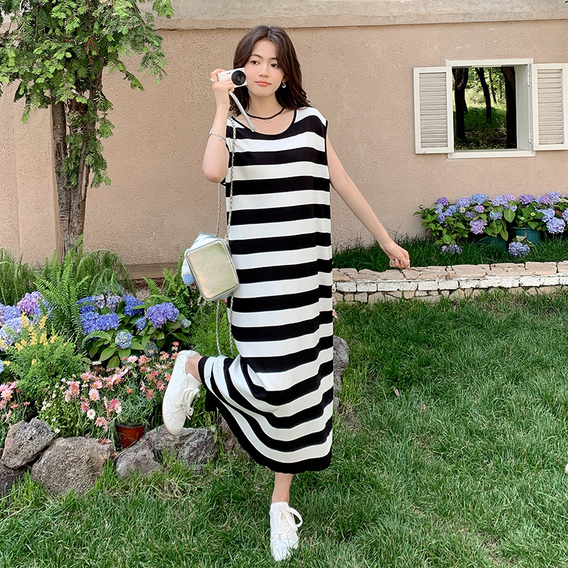 现货新款2025夏季无袖针织大条纹连衣裙2C112-C328-P115-K168,女装连衣裙,2C112
