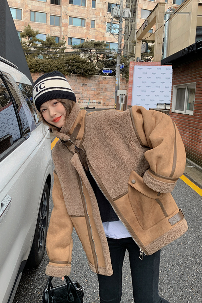 美拉德棕色麂皮绒厚外套女2025新款冬季高级感皮毛一体羊羔毛爆款,女装皮草,2C025