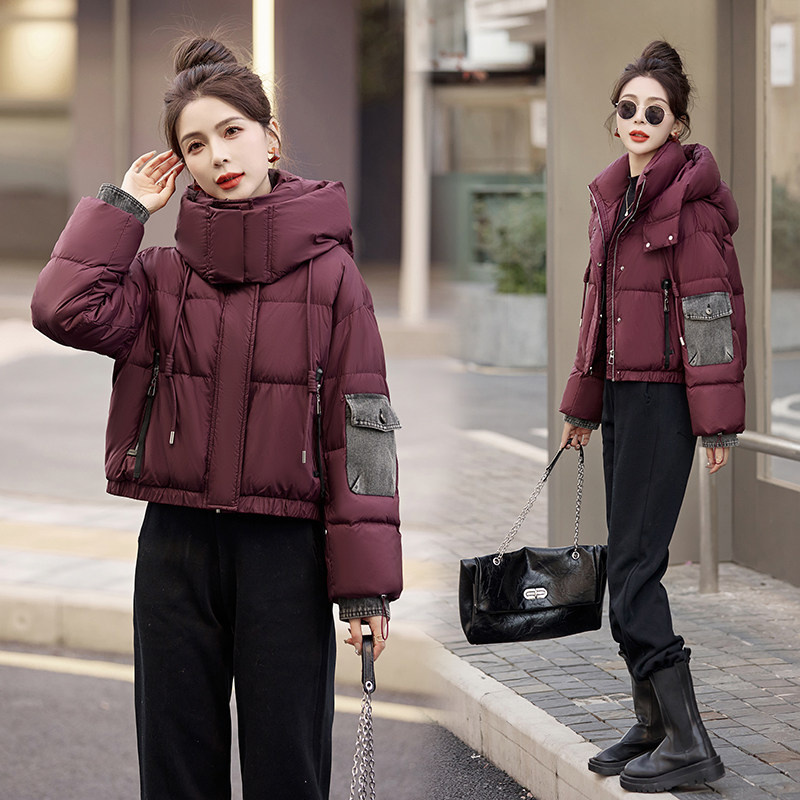 酒红色短款羽绒服女2024新款冬季时尚宽松小个子超好看白鸭绒外套图片