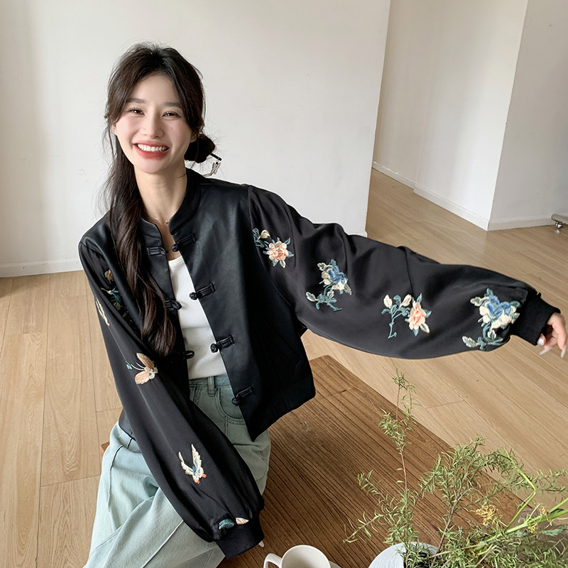 新中式风刺绣黑色PU皮衣外套女2025春秋季新款显瘦短款夹克上衣,女装皮衣,2C098