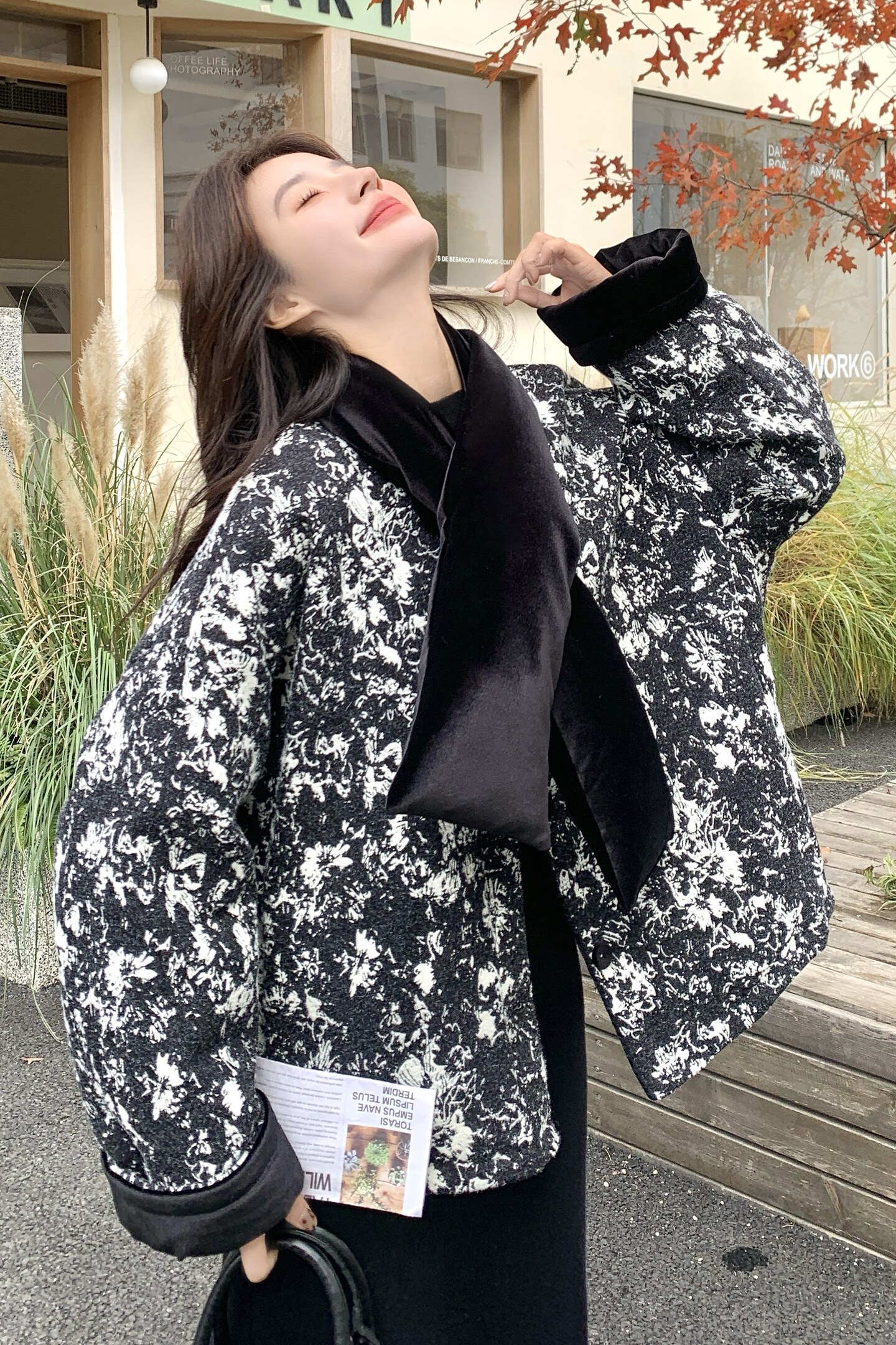 黑白印花羽绒服女冬2025年超火好看高级小众独特漂亮短款加厚外套,女装羽绒服,2C227