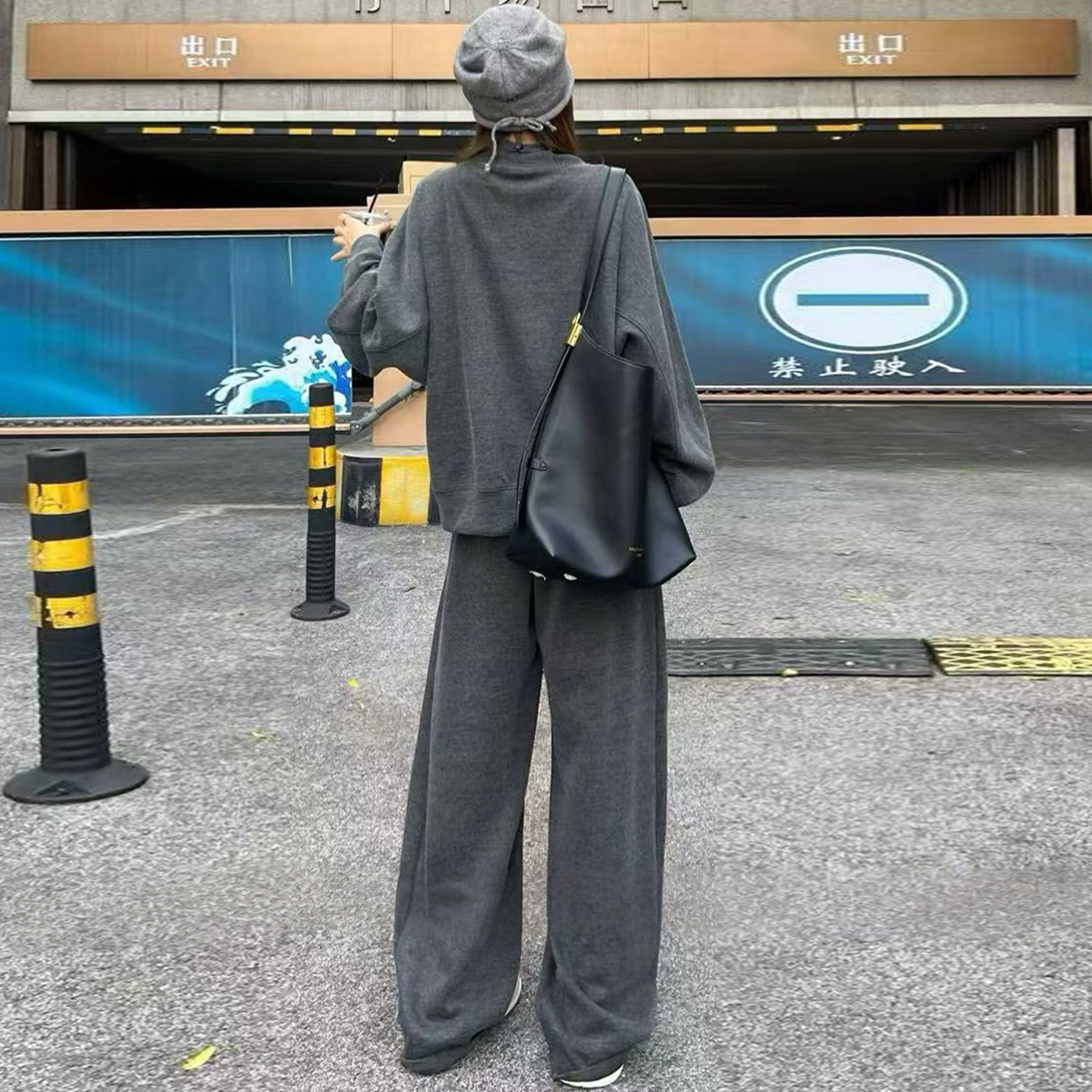 高级感时尚减龄纯色套装女秋季新款宽松显瘦圆领卫衣阔腿裤两件套,女装套装/套裙,2C310