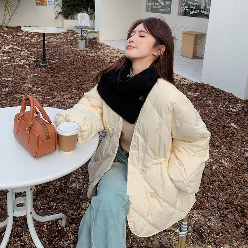 现货~~！！轻薄菱格羽绒服短款女90绒带围脖 P260 K379图片