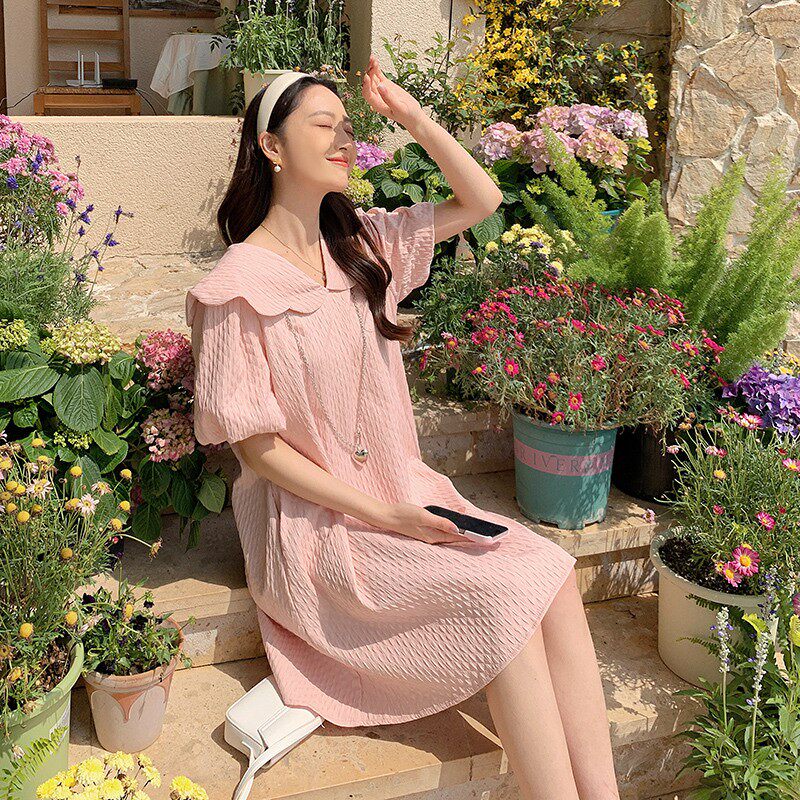 现货主推款！花瓣领减龄显瘦肌理感少女连衣裙配挂件2311P115K168,女装连衣裙,2C029