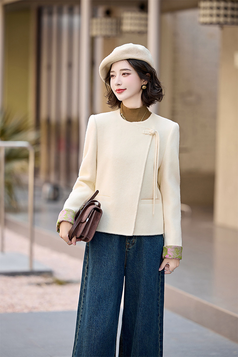 2025新款小个子羊毛大衣女短款新中式高级感小个子双面呢外套,女装毛呢外套,维一诺（1D095）