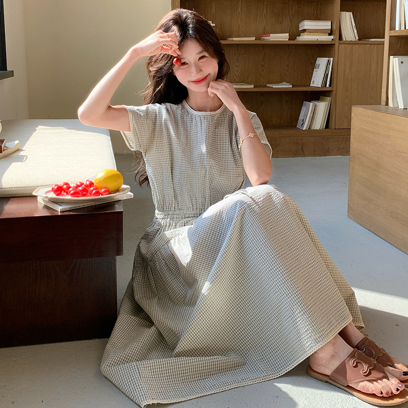 文艺范浅灰色格纹连衣裙女2025夏新款法式休闲减龄甜美收腰A字裙,女装连衣裙,2C326