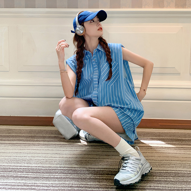 条纹时尚休闲套装女夏季2024新款宽松无袖衬衫上衣时尚短裤两件套,女装套装/套裙,2C201