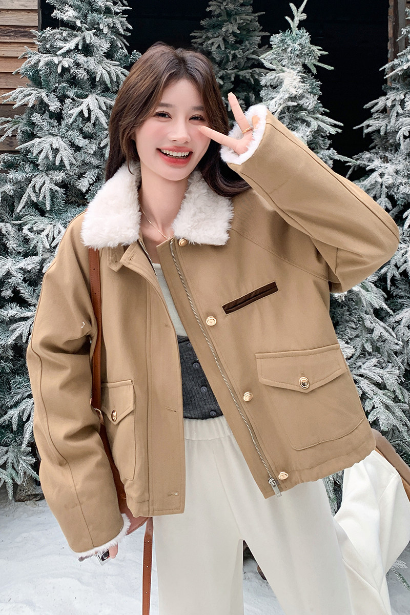 卡其色羊羔毛羽绒服女短款冬季新款韩系减龄加厚小个子白鸭绒外套,女装羽绒服,2C230