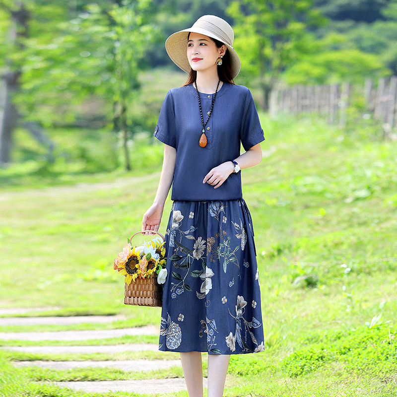 连衣裙通勤圆领高腰韩版A字裙2025年夏季短袖中长款,女装连衣裙,锦绣伊人