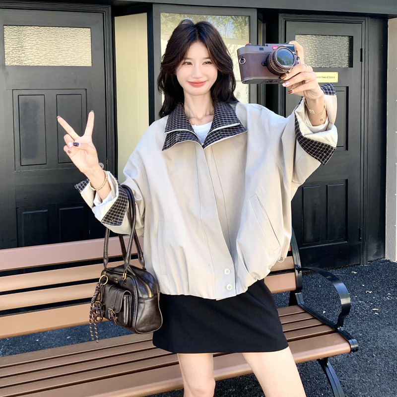 卡其色复古格纹拼接工装短外套女2025秋季小个子休闲百搭夹克上衣,女装短外套,2C159