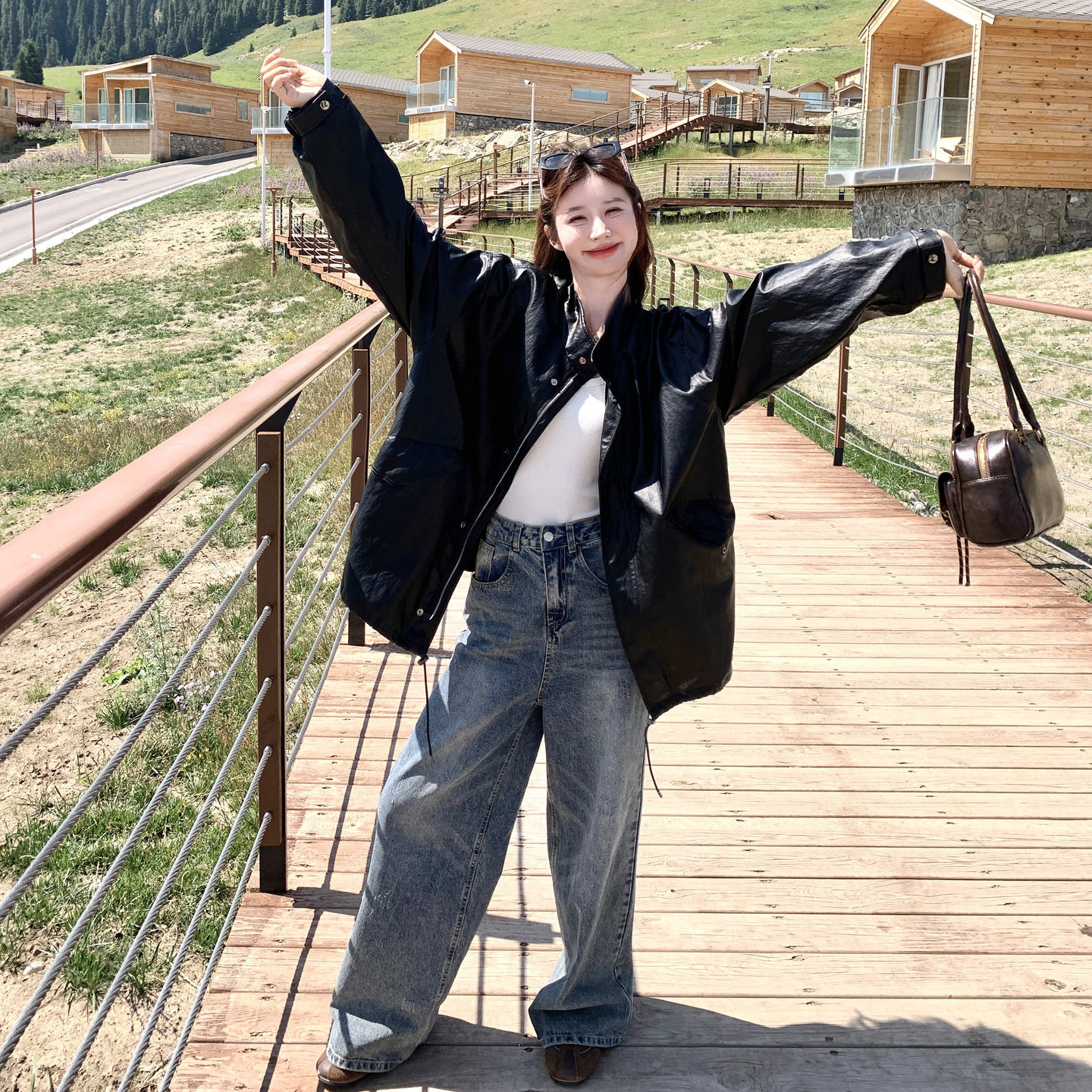 设计感皮衣外套女春秋款宽松休闲百搭上衣潮酷洋气中长款PU皮夹克,女装短外套,2C166