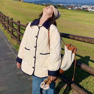 高级感超好看米白色短款轻薄菱格羽绒服女冬2024新款90白鸭绒外套图片