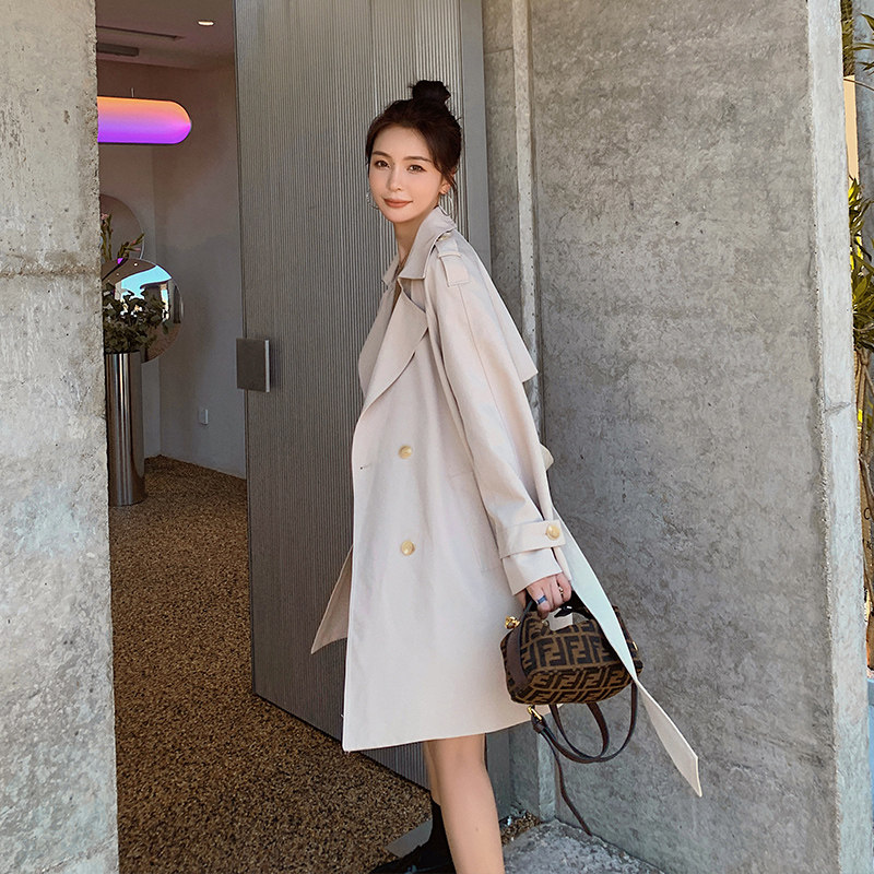 【现货】春装外套新款英伦米色风衣8232P140控198,女装风衣,2C166