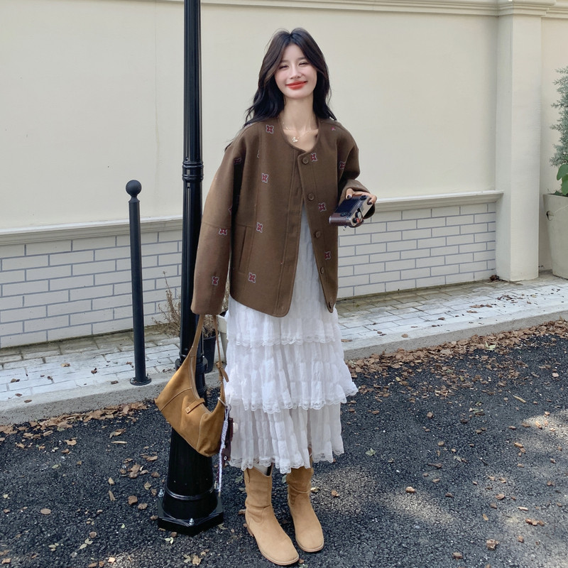咖色美拉德刺绣麂皮绒短外套女秋季2025新款高级感穿搭时尚夹克,女装短外套,2C159