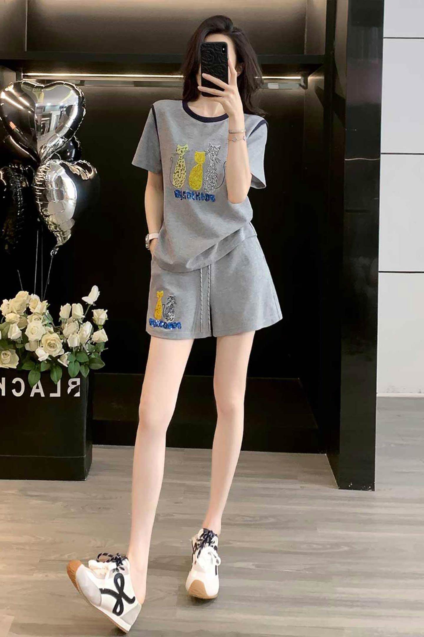 少女风穿搭时尚套装女夏宽松显瘦圆领刺绣印花上衣阔腿短裤两件套,女装套装/套裙,2C310
