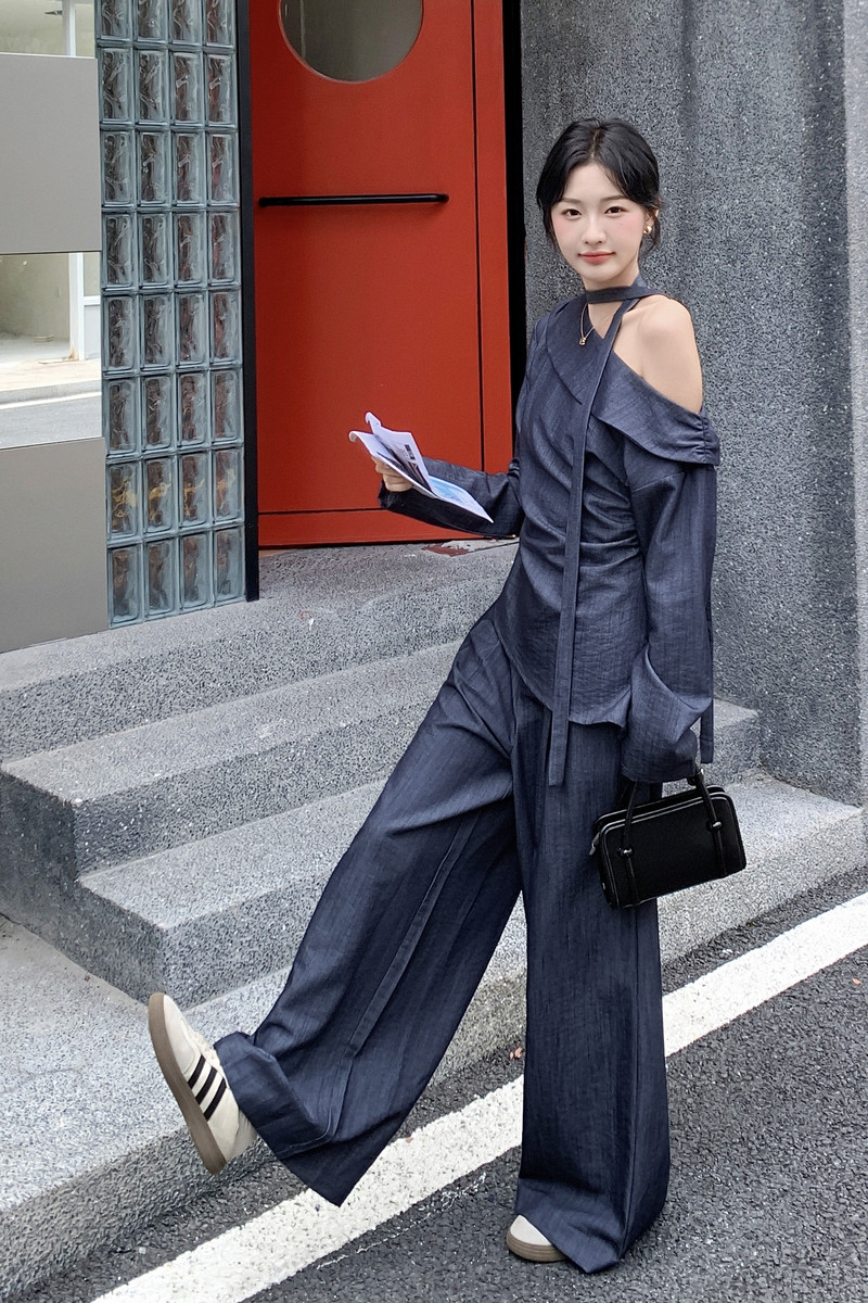 气质飘带露肩上衣休闲裤套装女秋2026新款大方得体流行超火两件套,女装套装/套裙,2C159