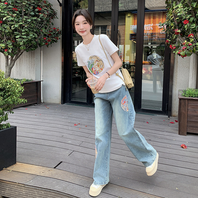【现货】2025春夏新款新中式重工刺绣白T+风牛仔裤套装,女装套装/套裙,2D148
