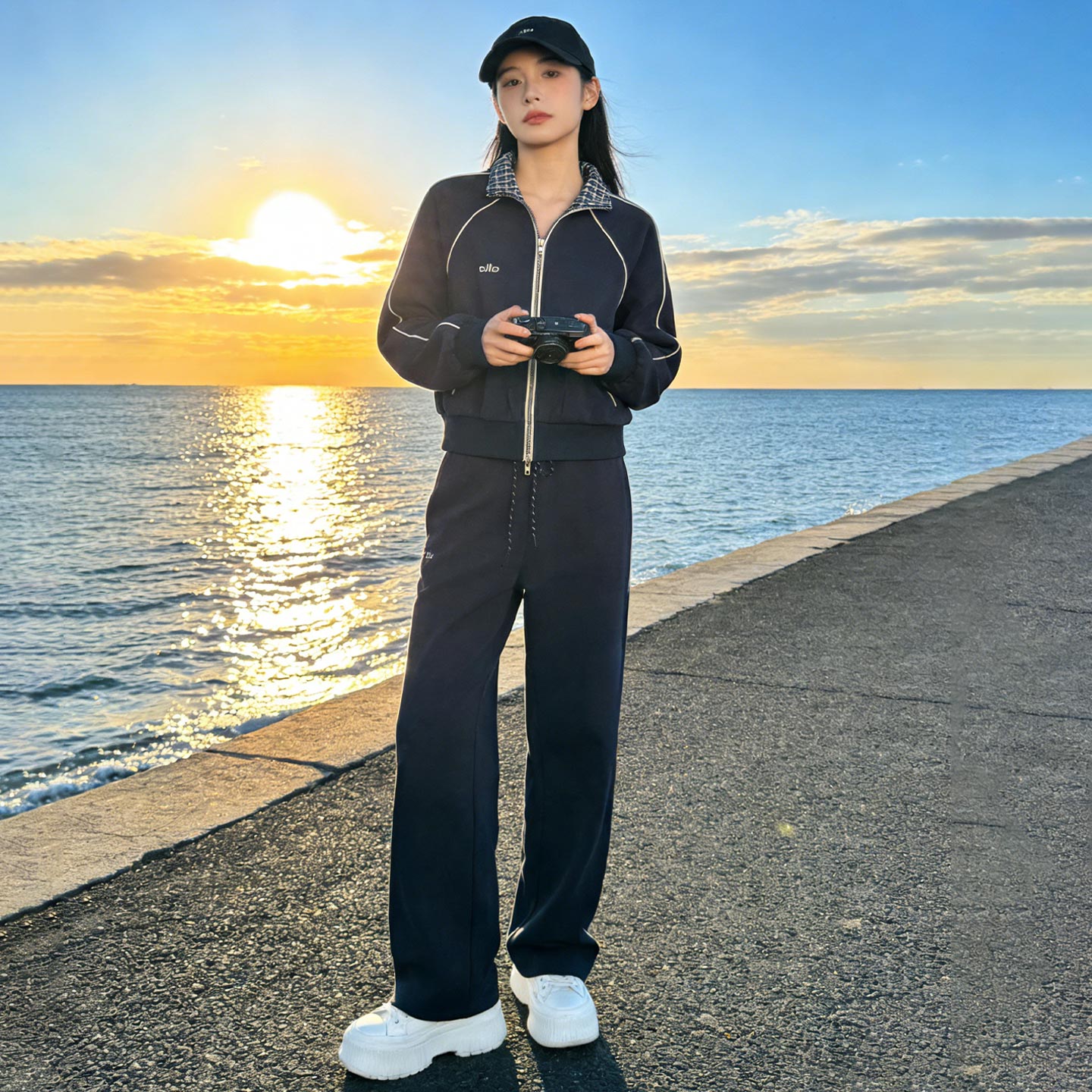 韩版休闲运动套装女秋季新款藏蓝色立领开衫卫衣直筒长裤两件套潮,女装套装/套裙,2C310
